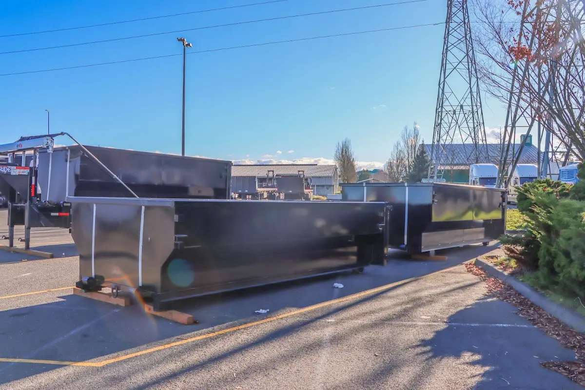 Professional dumpster rental and junk removal service in Chickasaw